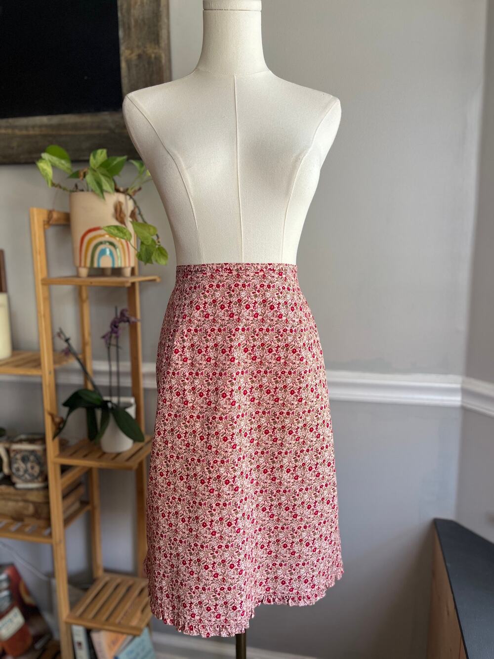 Vintage Y2K Ruffle Pencil Skirt Pink Floral Cotton Size Small